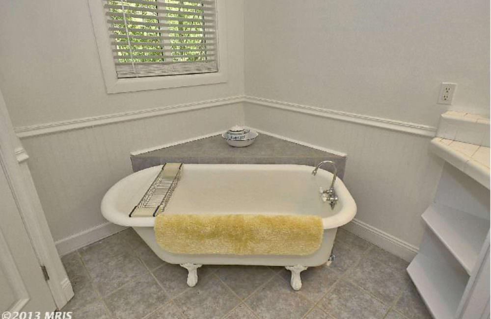 19200 Martinsburg Rd.