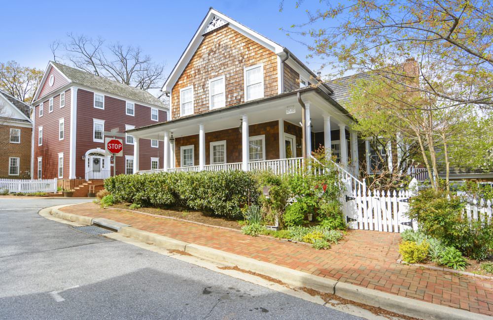 202 Briscoe Street, Gaithersburg, MD 20878